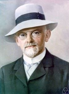 David Hilbert David Hilbert1 223x300 David Hilbert expresó su pasión en números.
