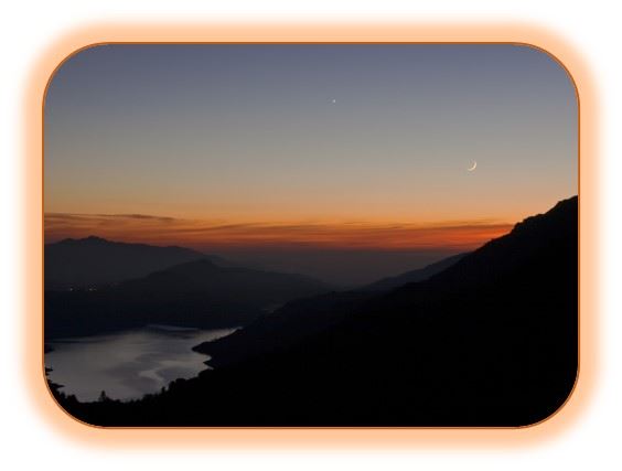 venus acompaña a la luna