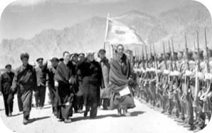 phunwang-and-dalai-lama-300x188